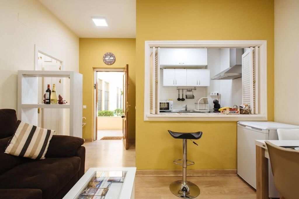 Cozy And Well Located Apartment In The Center Of Σεβίλλη Εξωτερικό φωτογραφία