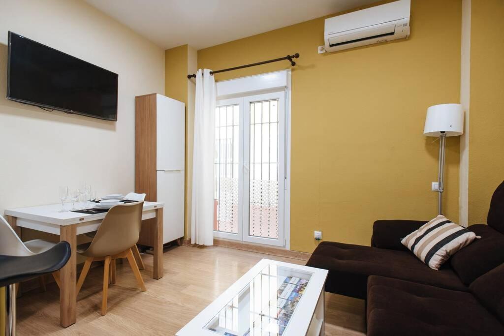 Cozy And Well Located Apartment In The Center Of Σεβίλλη Εξωτερικό φωτογραφία